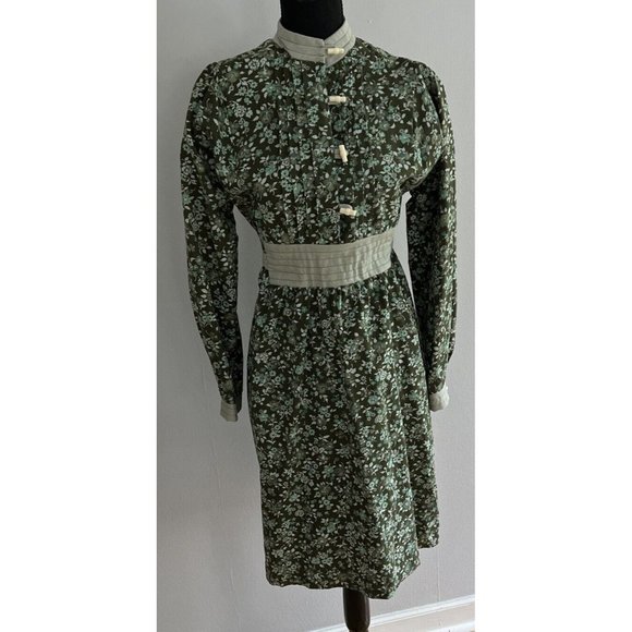Dresses & Skirts - Vtg Prairie Modest Dress Cottagecore Floral Green 70s Midi 13 / 14 Sz 6 Med READ